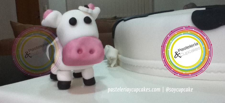 Pastel temática vaca