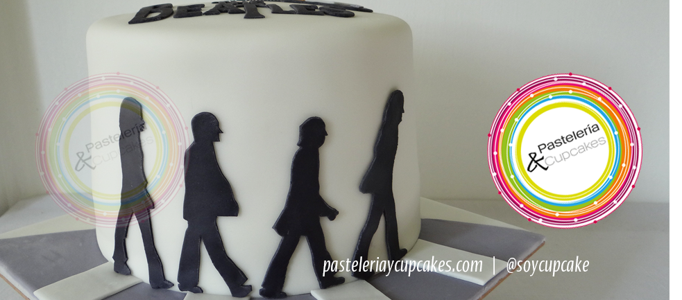 Pastel en fondant de los Beatles